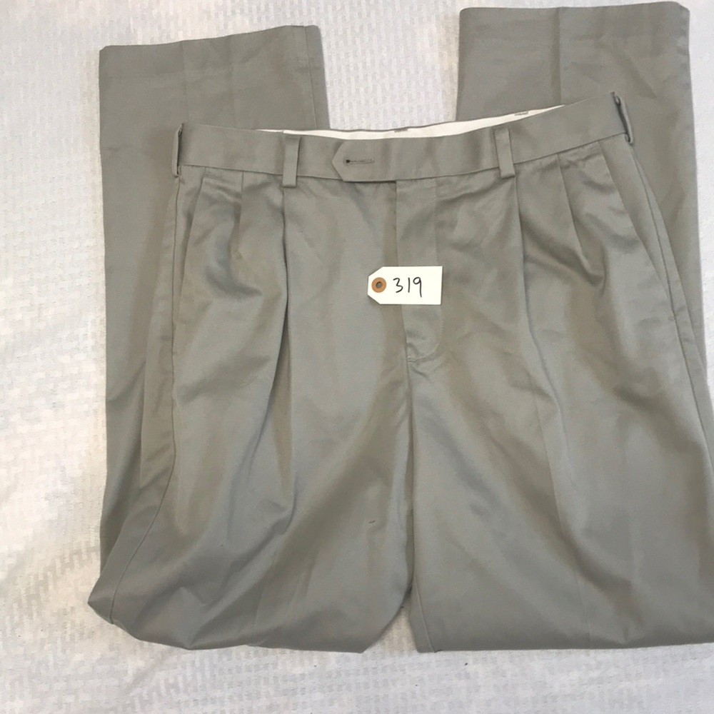 Round tree & Yorke men’s slacks size 33 - Picture 1 of 4